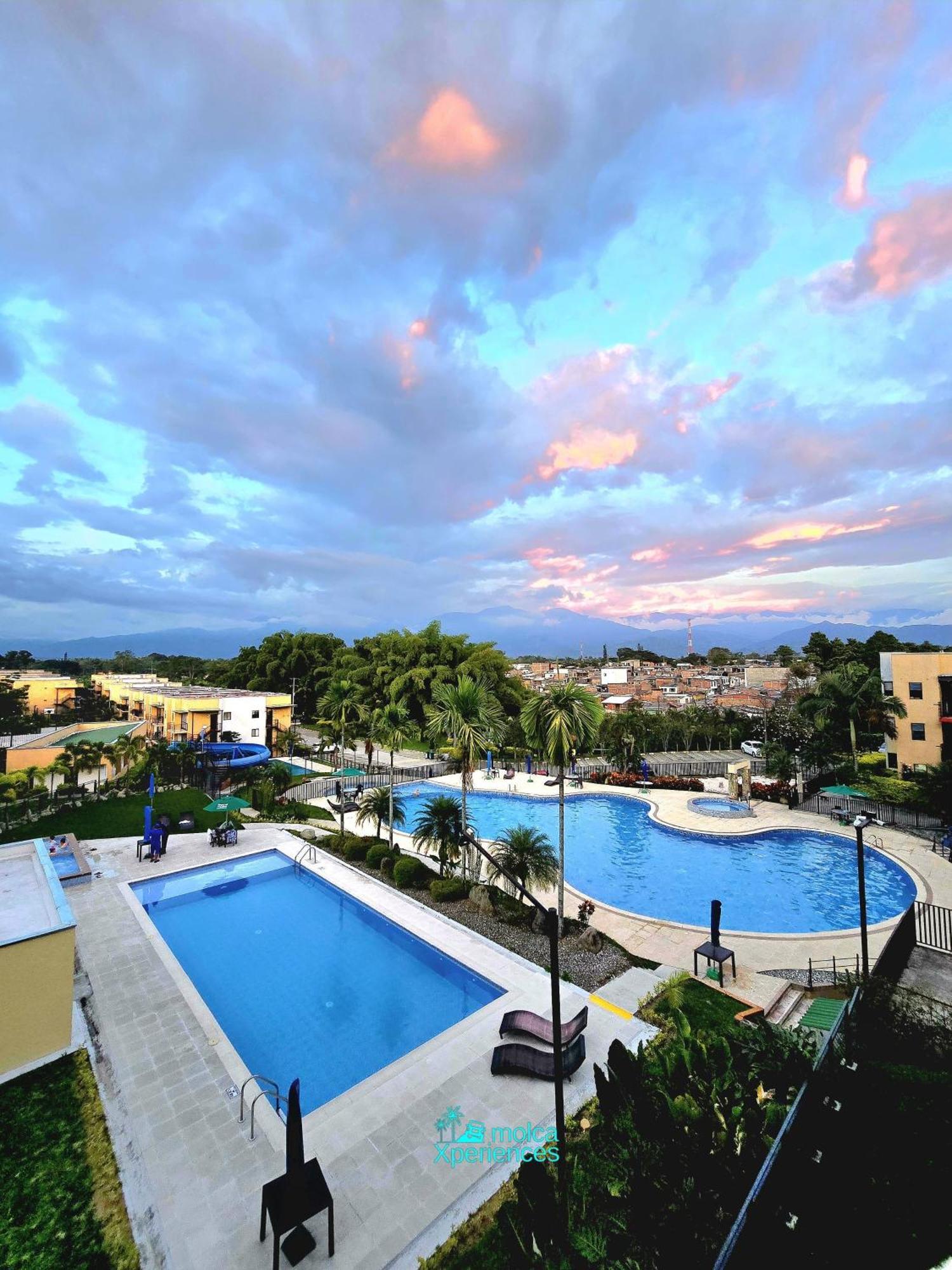 Apartamento Privado Vacacional A 5M Del Aeropuerto, 20 Minutos Del Parque Del Cafe Y Centro De Armenia Con 4 Piscinas, 3 Jacuzzi, Sauna By Molca Xperiences 2H Dış mekan fotoğraf