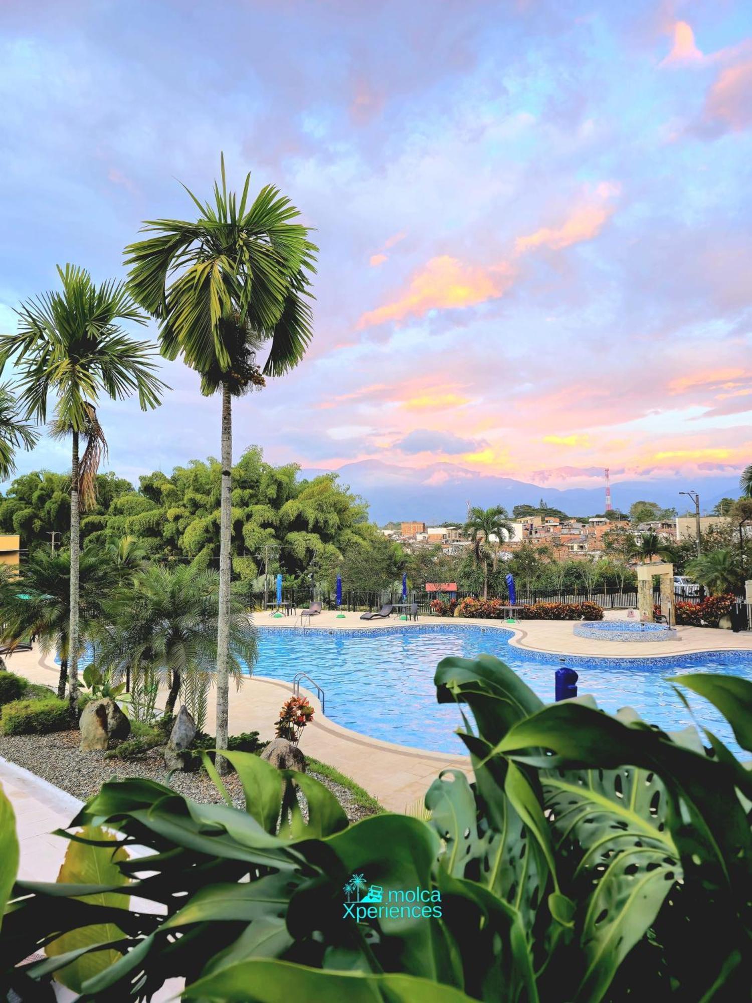 Apartamento Privado Vacacional A 5M Del Aeropuerto, 20 Minutos Del Parque Del Cafe Y Centro De Armenia Con 4 Piscinas, 3 Jacuzzi, Sauna By Molca Xperiences 2H Dış mekan fotoğraf