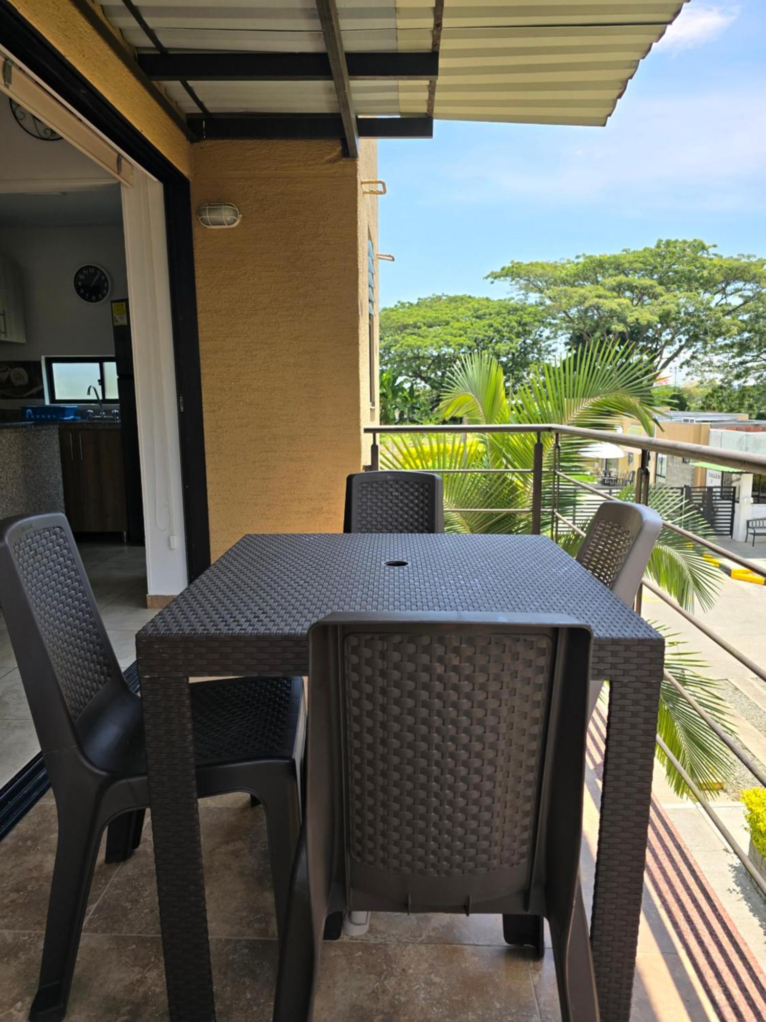 Apartamento Privado Vacacional A 5M Del Aeropuerto, 20 Minutos Del Parque Del Cafe Y Centro De Armenia Con 4 Piscinas, 3 Jacuzzi, Sauna By Molca Xperiences 2H Dış mekan fotoğraf